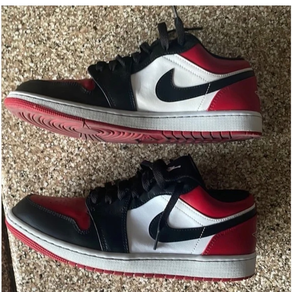 Jordan 1 low bred toe